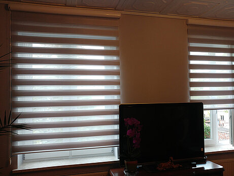 szare rolety dzień noc do pokoju młodzieżowego ząbki