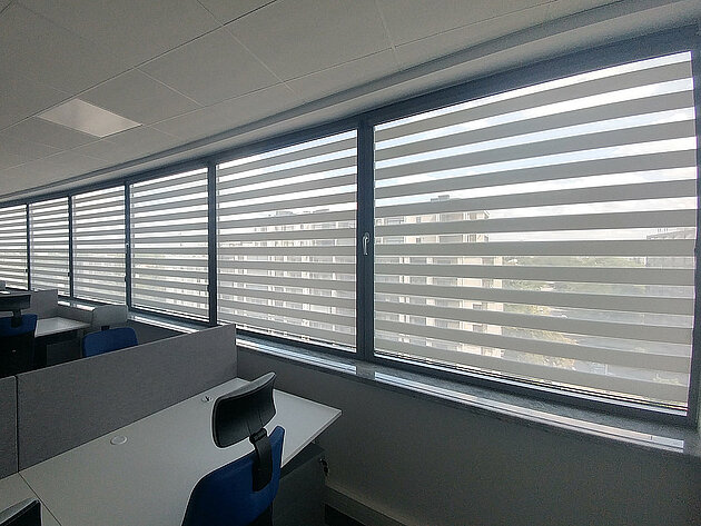 rolety dzień noc na duże okna