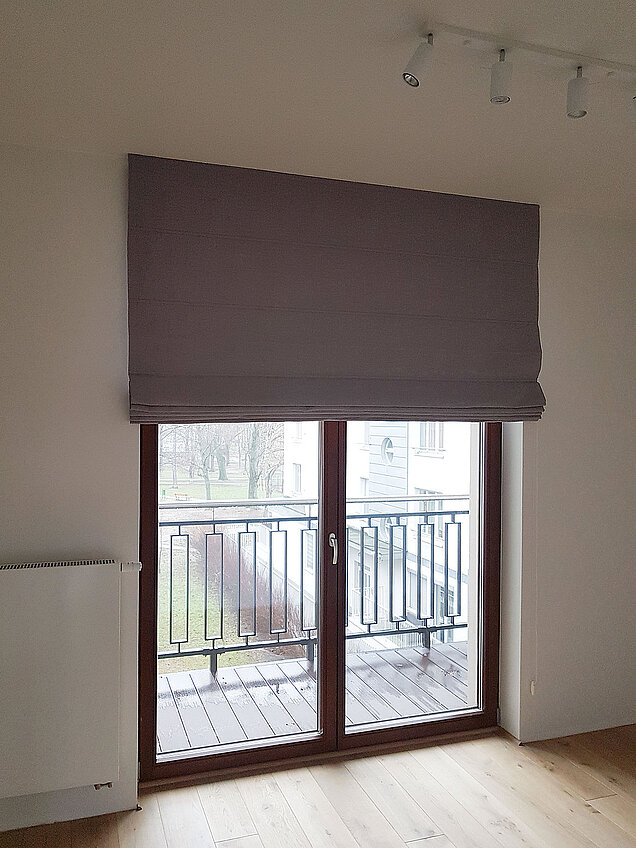 szare rolety rzymskie do pokoju warszawa żoliborz