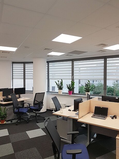 roleta dzień noc biuro komputerowe