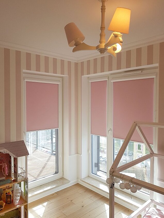 roleta w kasecie białej pokój dziecięcy radzymin