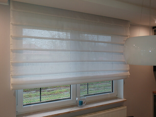 roleta rzymska biała przezroczysta marki