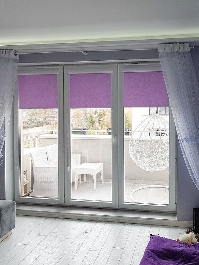 rolety w kasecie dla okna trójdzielnego prostokątnego pionowego marki