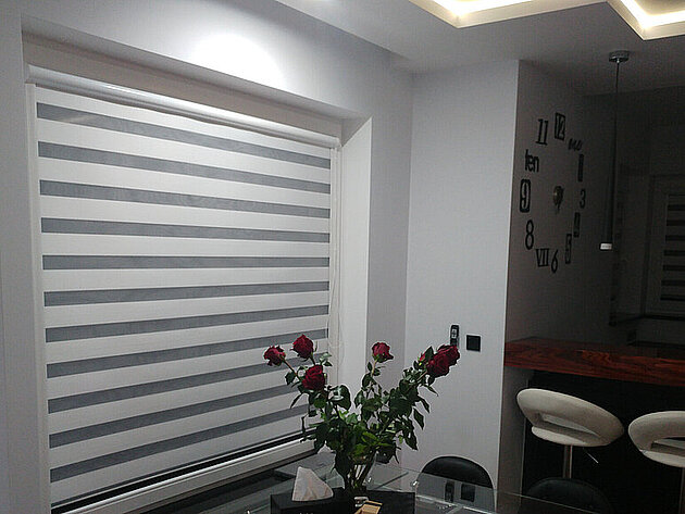 Rolety dzień noc wolnowiszące