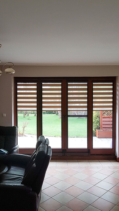 brązowe rolety dzień noc do salonu wieliszew