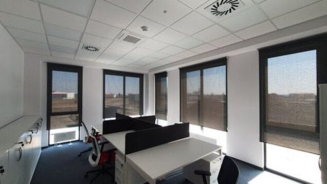 rolety zaciemniające biuro warszawa