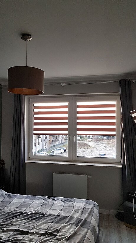 czerwone rolety dzień noc do pokoju młodzieżowego otwock