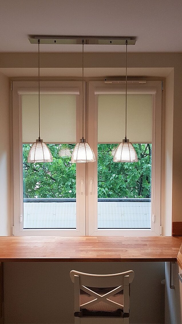 rolety w kasecie białej chotomów